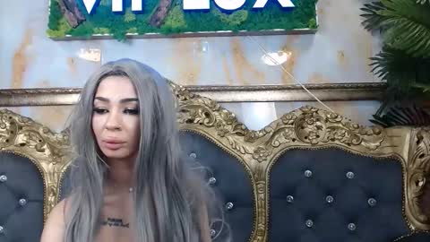 Snapshot of jasminporn chatting on 11.30.25 Queen Of Squirt online show from 11.30.25