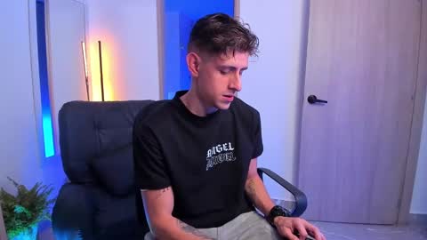 JASPER JONES online show from 01.11.25