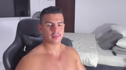 JBrooksXx online show from 02.01.25