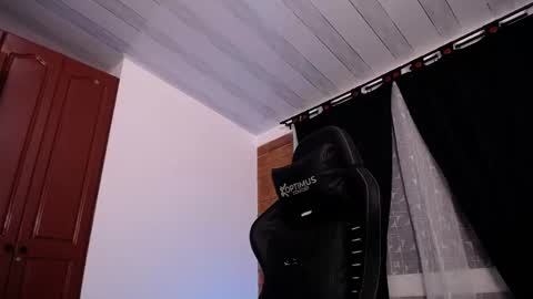 Snapshot of jasson_king01 chatting on 06.09.26 JKing online show from 06.09.26