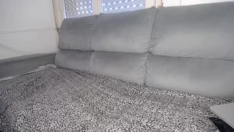 Javier  online show from 01.11.25