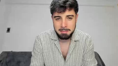Snapshot of javierandaniel chatting on 04.24.26 Javier online show from 04.24.26