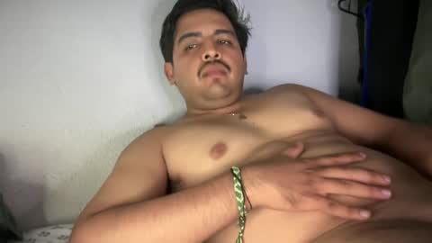 Snapshot of javiermichi chatting on 09.24.25 javiermichi online show from 09.24.25