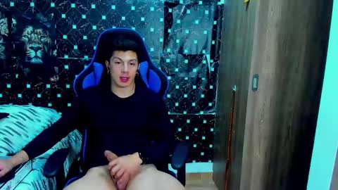 Javier online show from 01.08.26