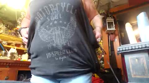 jax112284 online show from 10.28.25