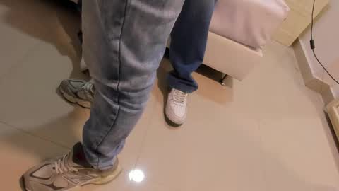 jax black online show from 11.08.25