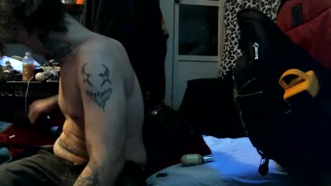 Snapshot of jax_skyfallin chatting on 01.08.25 jaxxx666 online show from 01.08.25