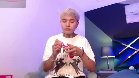 Snapshot of jaxwolf_ chatting on 02.18.26 JAX online show from 02.18.26