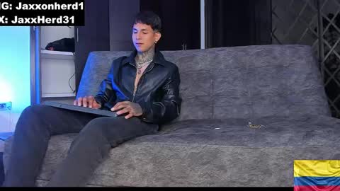 Snapshot of jaxxxonherd chatting on 12.15.24 Michael online show from 12.15.24