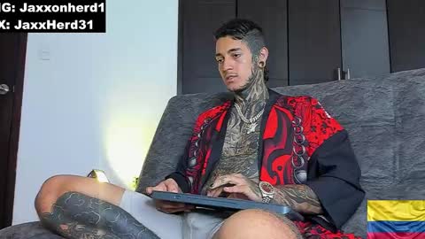 Snapshot of jaxxxonherd chatting on 12.26.24 Michael online show from 12.26.24