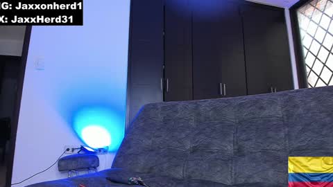 Snapshot of jaxxxonherd chatting on 01.03.25 Michael online show from 01.03.25