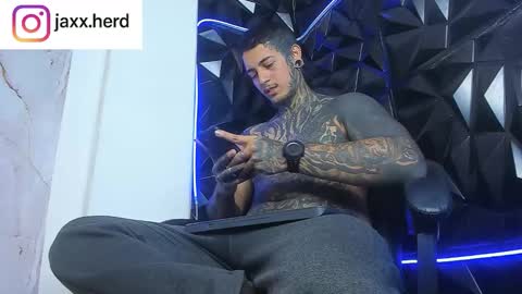 Snapshot of jaxxxonherd chatting on 09.19.25 Michael online show from 09.19.25