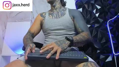 Snapshot of jaxxxonherd chatting on 09.25.25 Michael online show from 09.25.25
