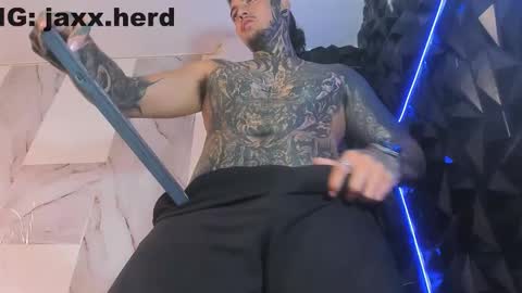 Snapshot of jaxxxonherd chatting on 10.04.25 Michael online show from 10.04.25