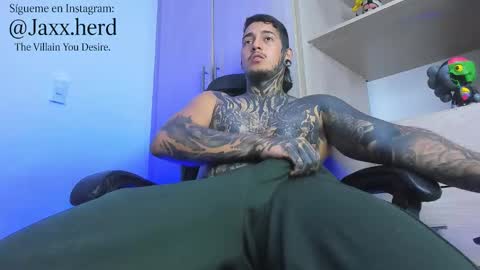 Snapshot of jaxxxonherd chatting on 10.11.25 Michael online show from 10.11.25