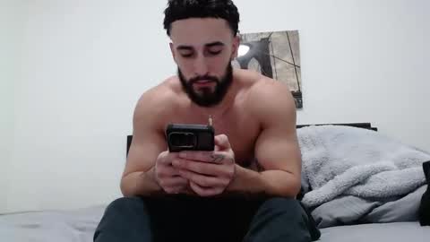jay_slayz online show from 12.04.24