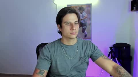 Jay Alvarrez online show from 09.12.25