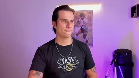 Jay Alvarrez online show from 09.22.25