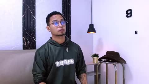 Jayden Morris online show from 11.19.25