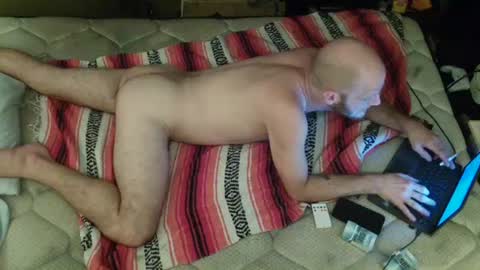 Snapshot of jayjay111989 chatting on 12.18.25 HUngBtmFl online show from 12.18.25