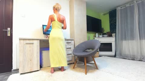 Snapshot of jaylynxxxx74 chatting on 10.24.25 Jay online show from 10.24.25