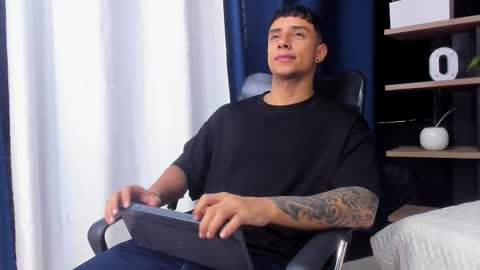 jaze_bradley online show from 11.28.25