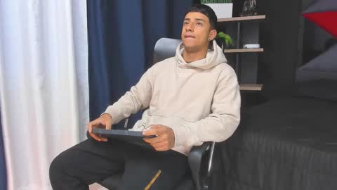 jaze_bradley online show from 12.20.25