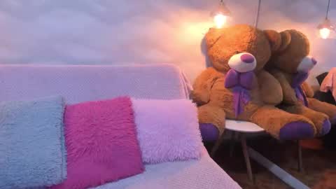 JAZLIN ANGELS online show from 09.28.25