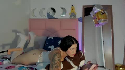 Snapshot of jazmin_barreraa chatting on 10.07.25 jazmin online show from 10.07.25