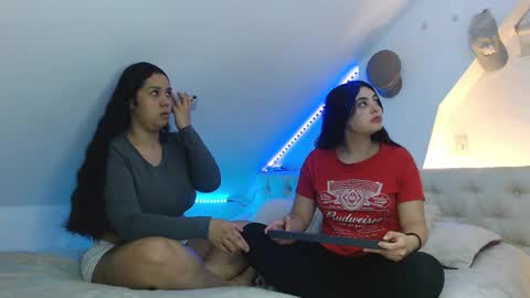 Snapshot of jazmin_dharius chatting on 10.17.25 Jazmin and Scarlett online show from 10.17.25