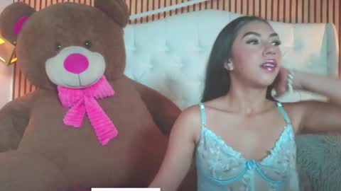 Snapshot of jazmin_ph chatting on 10.20.25 Jazmin online show from 10.20.25