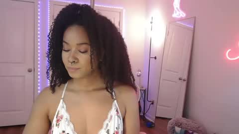 Snapshot of jazminefox chatting on 02.16.26 Jazmine Fox online show from 02.16.26