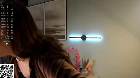 Snapshot of jazminenakano chatting on 04.30.26 Mira the personal mirage D online show from 04.30.26