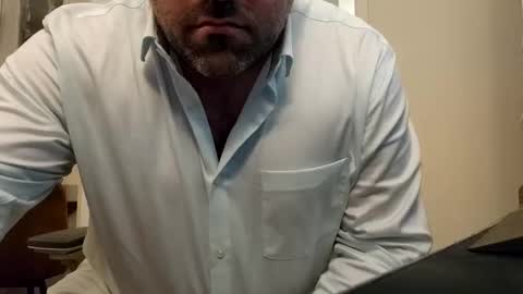 jbieber00007 online show from 10.10.25