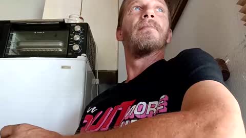 Snapshot of jbig329880 chatting on 09.28.25 jbig329880 online show from 09.28.25