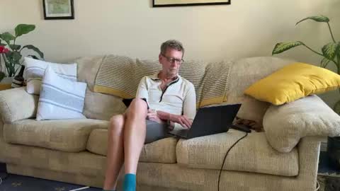 Snapshot of jcar57 chatting on 04.06.26 Jon online show from 04.06.26