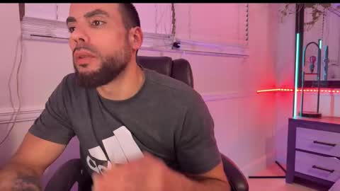 Snapshot of jcmax305 chatting on 01.16.26 JcMax305 online show from 01.16.26