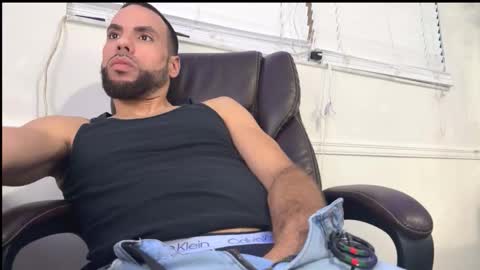 Snapshot of jcmax305 chatting on 01.31.26 JcMax305 online show from 01.31.26