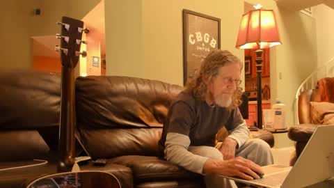 Snapshot of jdineuless chatting on 12.28.24 JDinEuless online show from 12.28.24
