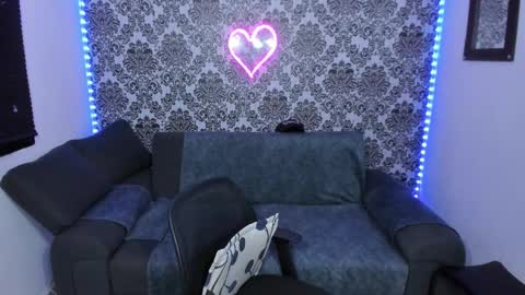 . Julianita y Valery . online show from 10.22.25