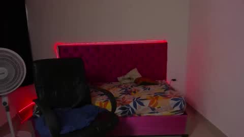 Snapshot of jean_burns chatting on 02.25.26 jean_burns online show from 02.25.26