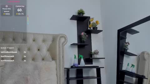 Snapshot of jean_miller20 chatting on 01.27.25 JEAN online show from 01.27.25