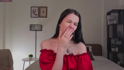 Lisa online show from 04.12.26