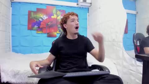 Snapshot of jeantompson chatting on 02.11.26 Juan Tompson online show from 02.11.26