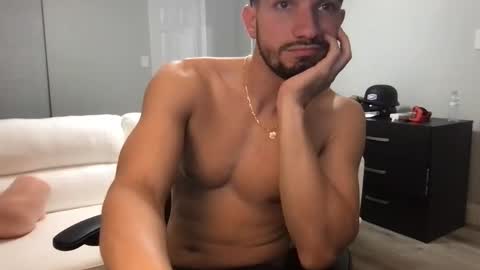 jeanwhitebianco online show from 11.01.25