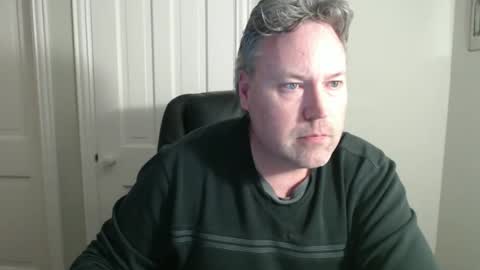 JE online show from 02.05.25