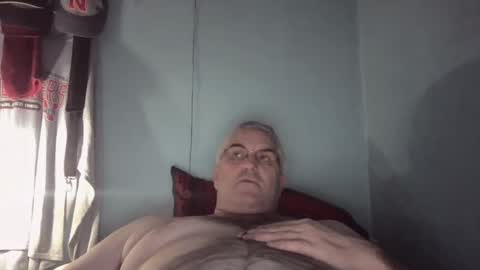 Snapshot of jecko71 chatting on 02.02.25 dadbody71 online show from 02.02.25