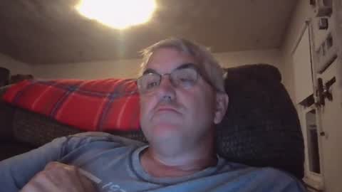 Snapshot of jecko71 chatting on 10.13.25 dadbody71 online show from 10.13.25