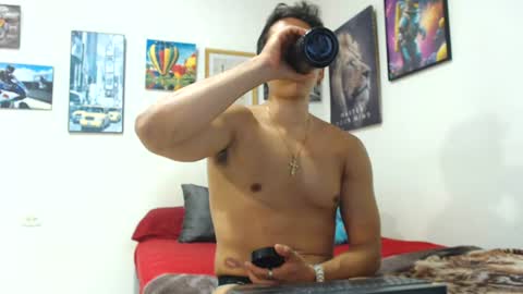 Snapshot of jeffsexybody chatting on 06.19.26 Jeff online show from 06.19.26
