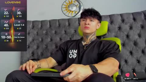 Snapshot of jeins_carter chatting on 01.03.25 JC online show from 01.03.25